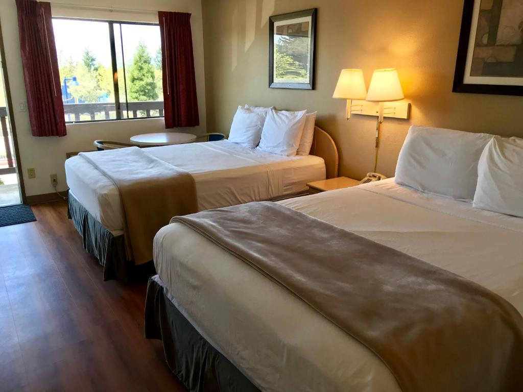 Two Queen Beds