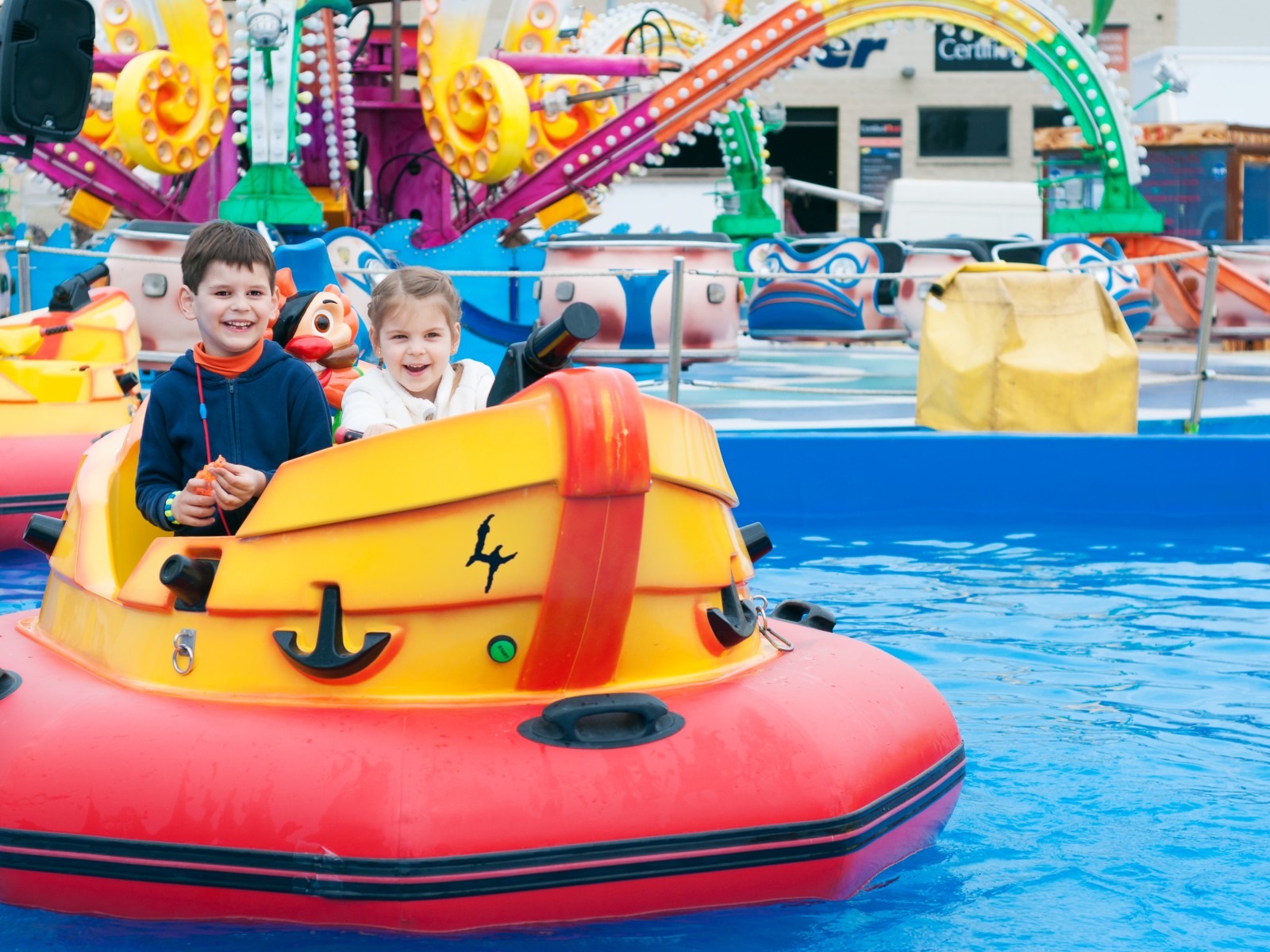 Wild Waves Theme and Water Park Attractions